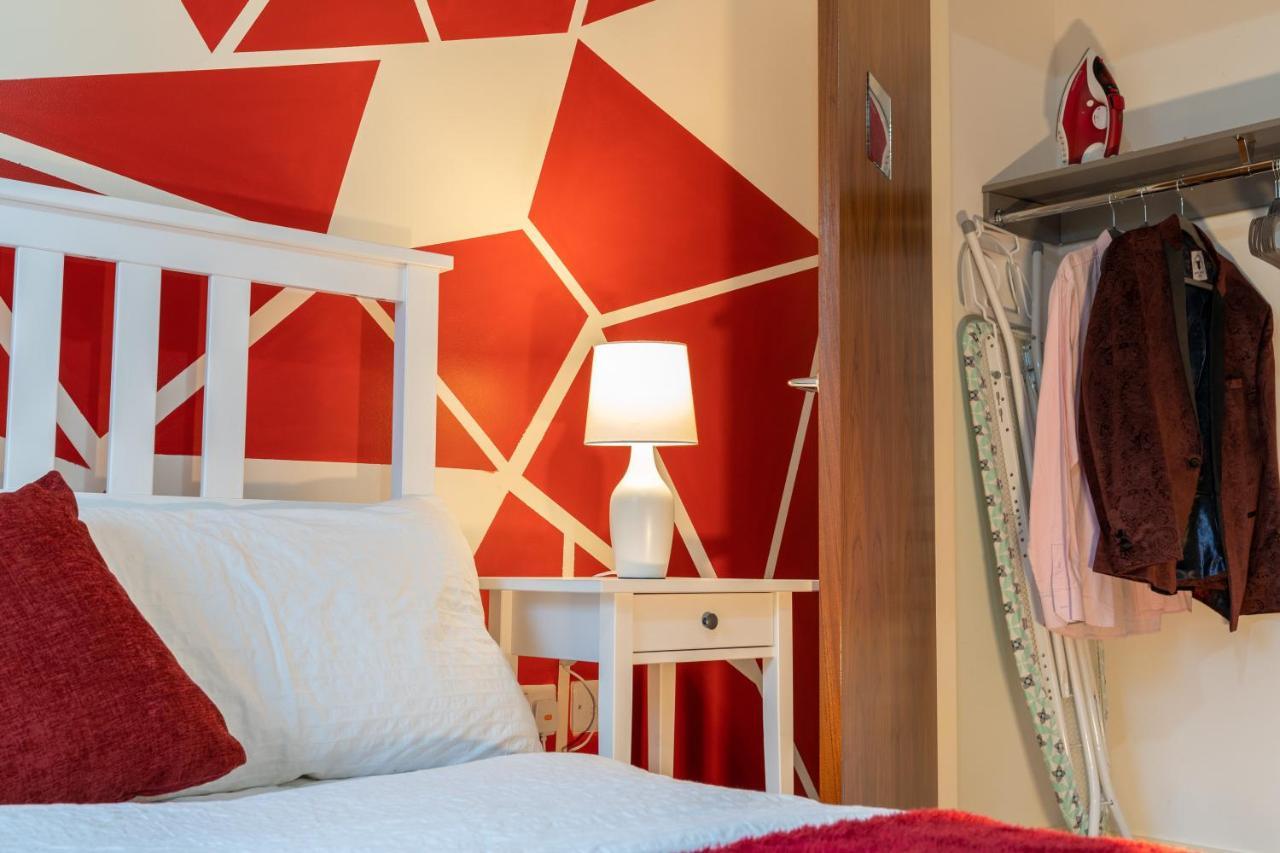 Avril Serviced Apartment Бирмингам Екстериор снимка