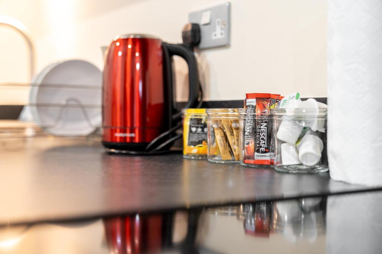 Avril Serviced Apartment Бирмингам Екстериор снимка